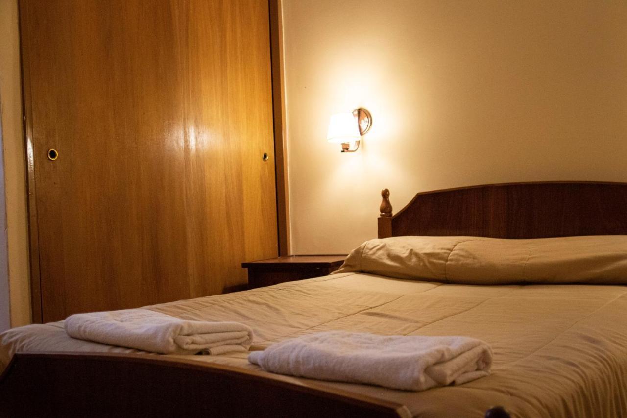 Hotel Provincia Трелью Екстер'єр фото